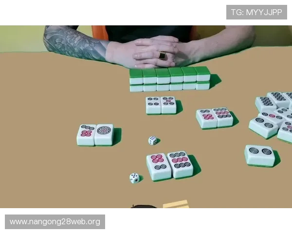 二八杠游戏大全：二八杠游戏常见问题解答与安全防骗技巧